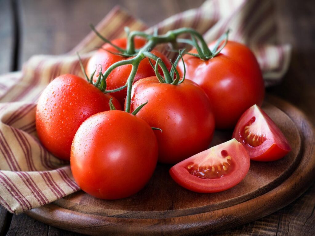 Tomat Buah atau Sayuran